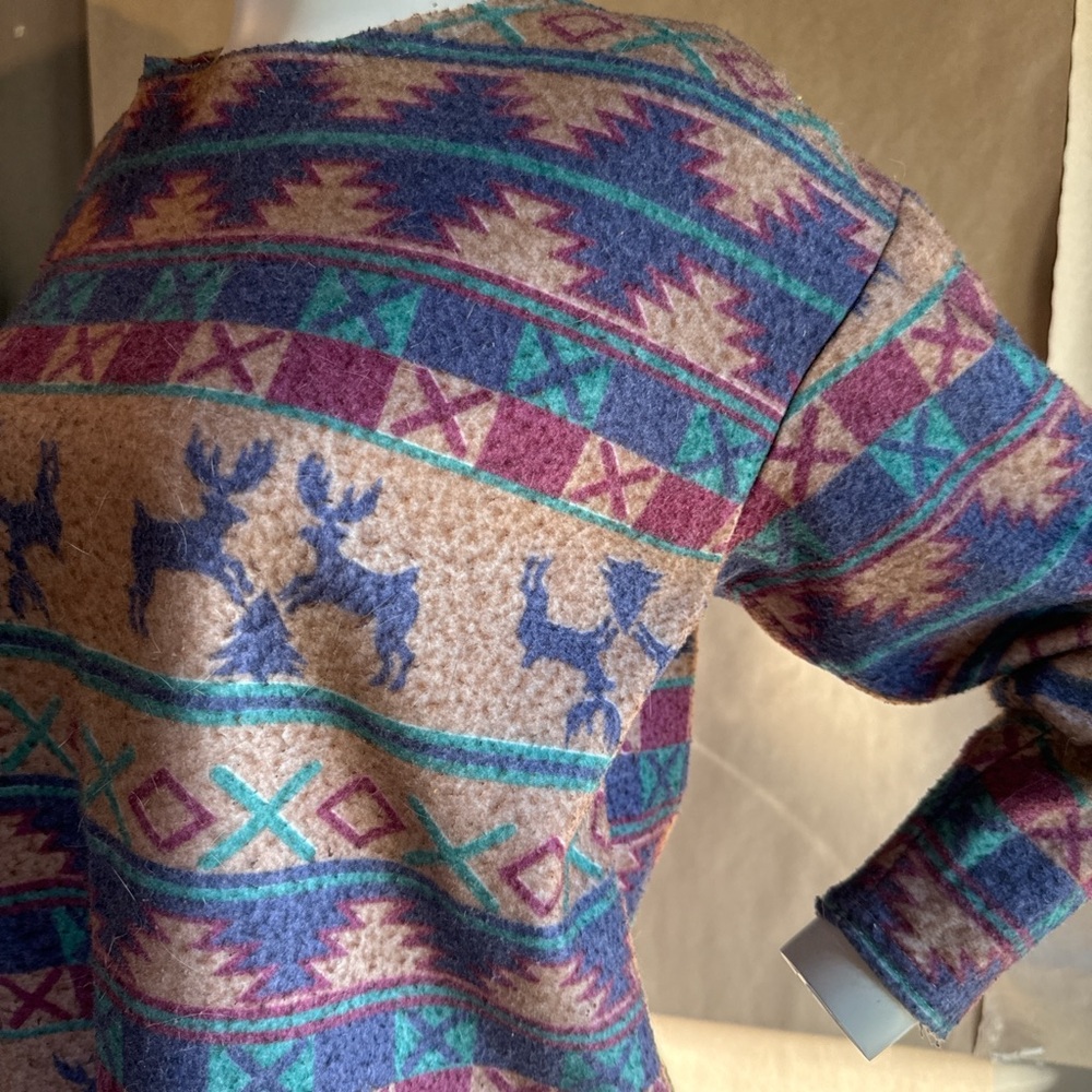 Colorful Patterned Crew Neck Sweater - Picture 2 of 4